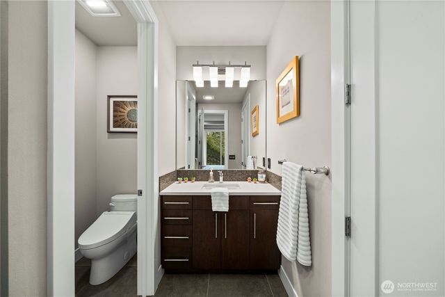 10351 SE 8th Street, Bellevue, WA 98004