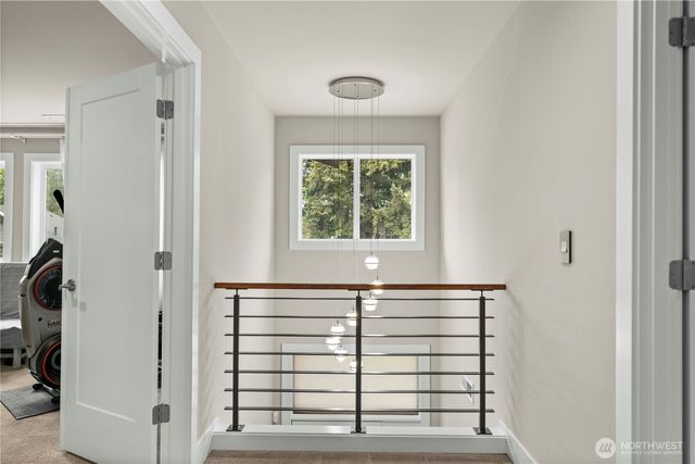 10351 SE 8th Street, Bellevue, WA 98004
