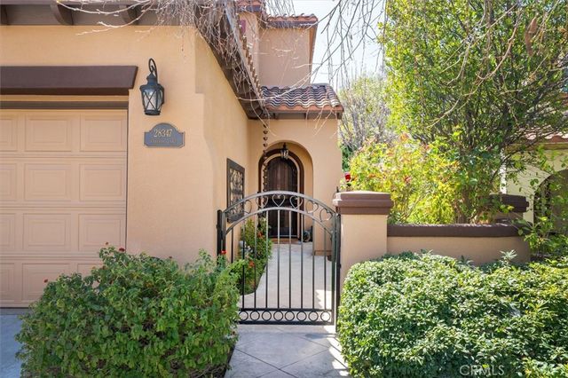 28347 Lobelia Lane, Valencia, CA 91354