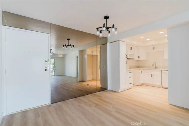 620 N Kenwood Street 208, Glendale, CA 91206