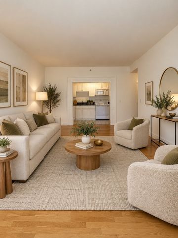 4 Charlesgate East 603, Boston, MA 02215