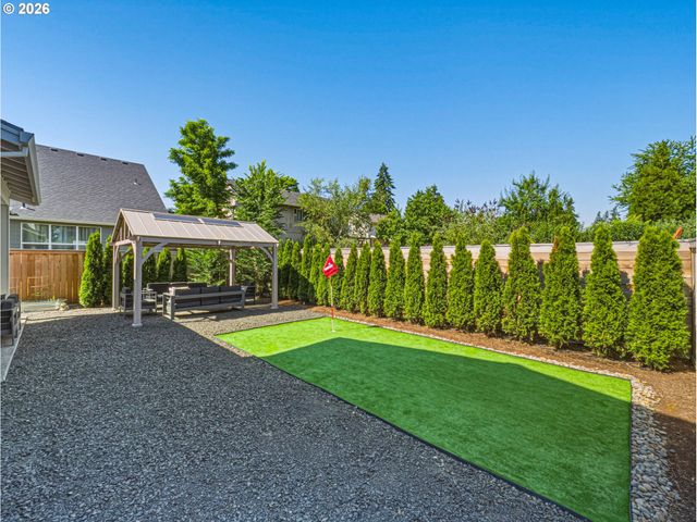 836 Ne 17TH Ave, Canby, OR 97013