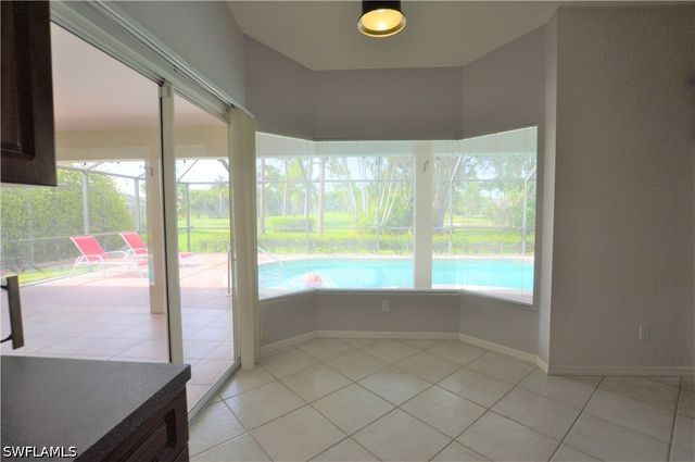 214 Palmetto Dunes CIR, Naples, FL 34113