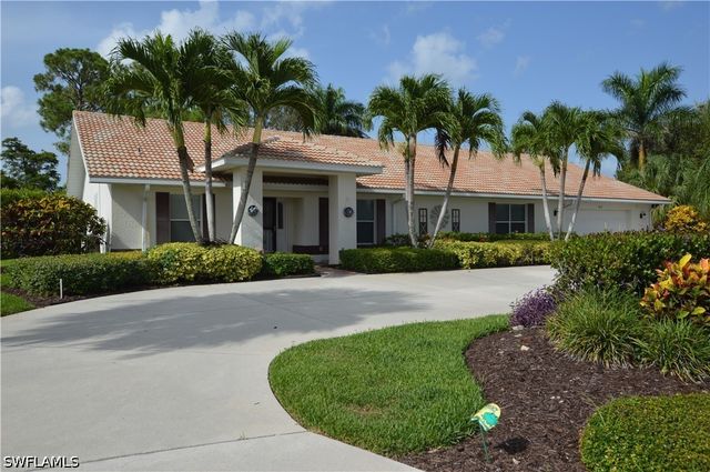 214 Palmetto Dunes CIR, Naples, FL 34113