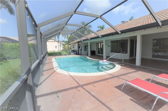 214 Palmetto Dunes CIR, Naples, FL 34113