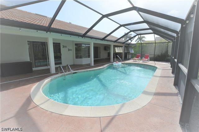 214 Palmetto Dunes CIR, Naples, FL 34113