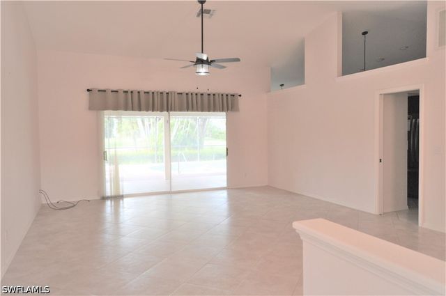214 Palmetto Dunes CIR, Naples, FL 34113