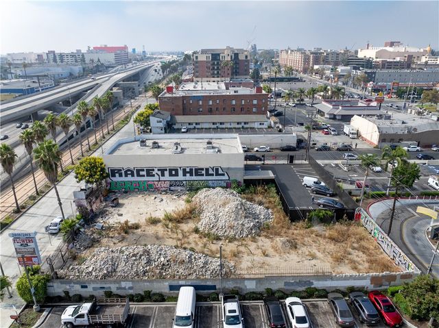 2819 S Flower Street, Los Angeles, CA 90007