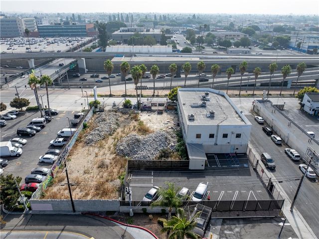 2819 S Flower Street, Los Angeles, CA 90007