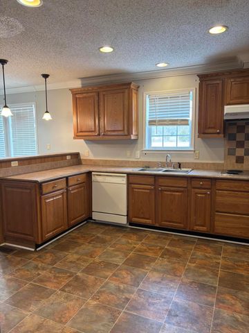 6115 Dinkins Mill Road, Rembert, SC 29128