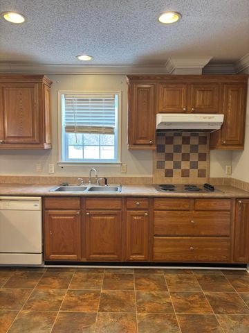 6115 Dinkins Mill Road, Rembert, SC 29128