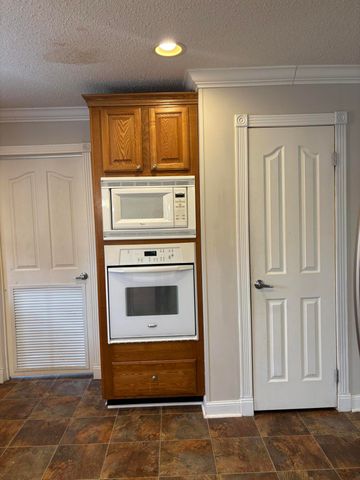 6115 Dinkins Mill Road, Rembert, SC 29128