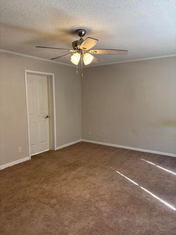 6115 Dinkins Mill Road, Rembert, SC 29128