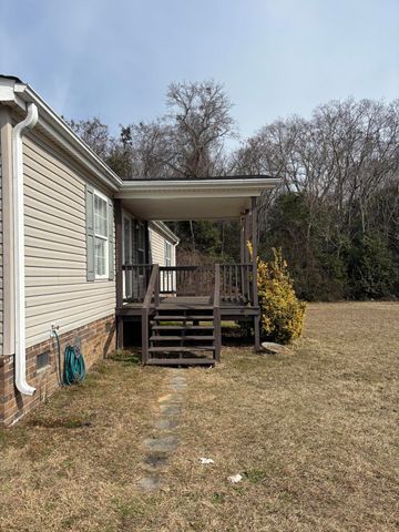 6115 Dinkins Mill Road, Rembert, SC 29128