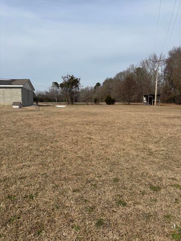 6115 Dinkins Mill Road, Rembert, SC 29128