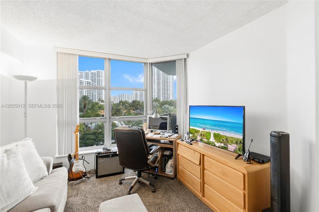 19195 NE 36th Court 502, Aventura, FL 33180