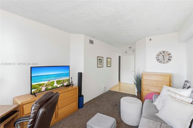 19195 NE 36th Court 502, Aventura, FL 33180