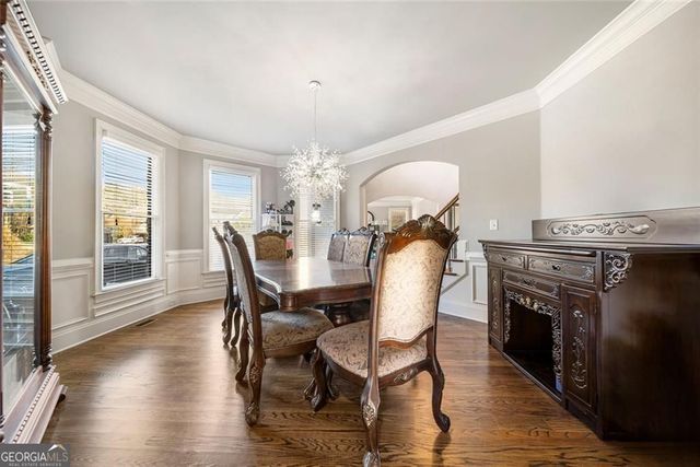 585 Settles Brook Court, Suwanee, GA 30024