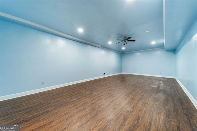 585 Settles Brook Court, Suwanee, GA 30024