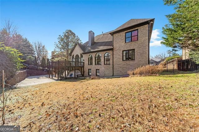 585 Settles Brook Court, Suwanee, GA 30024