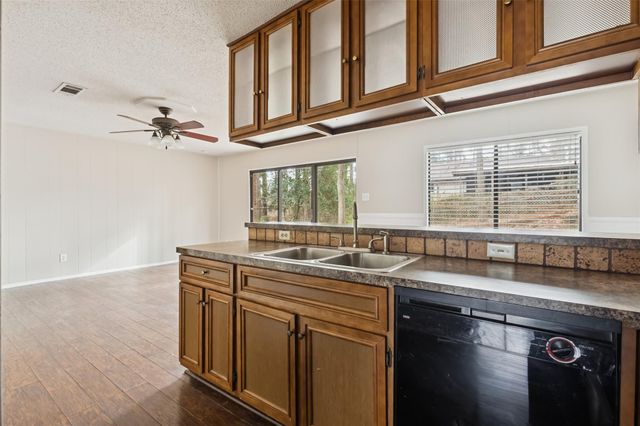 324 Olive Street, Huntsville, TX 77340
