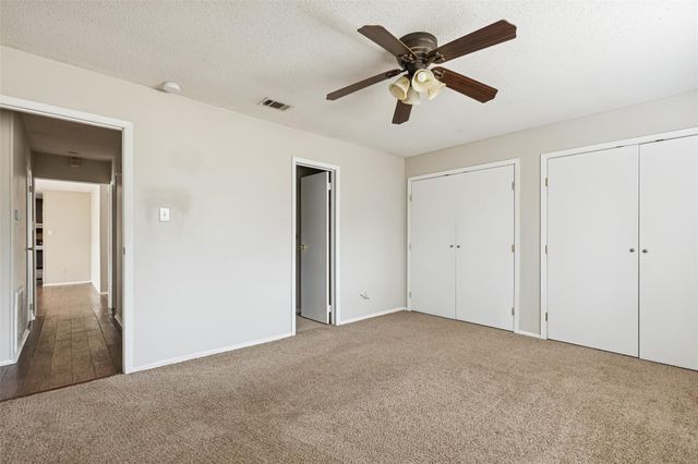324 Olive Street, Huntsville, TX 77340