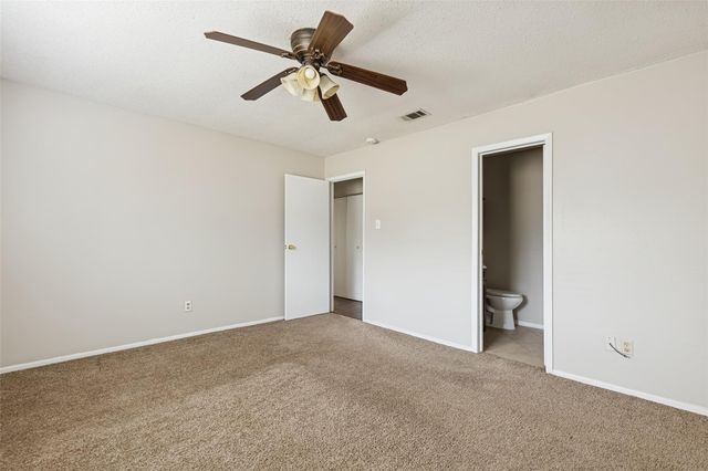 324 Olive Street, Huntsville, TX 77340