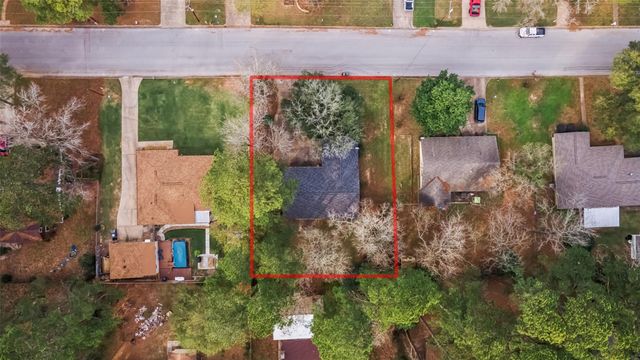 324 Olive Street, Huntsville, TX 77340
