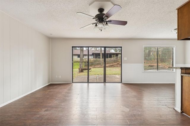 324 Olive Street, Huntsville, TX 77340