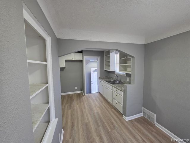 20315 Biltmore Street, Detroit, MI 48235