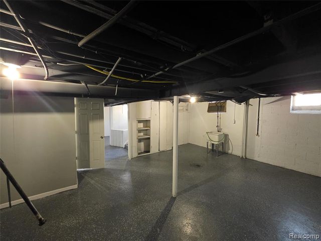 20315 Biltmore Street, Detroit, MI 48235