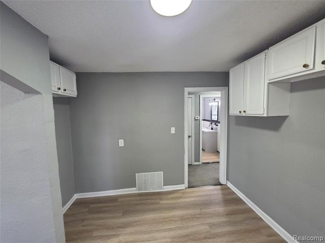 20315 Biltmore Street, Detroit, MI 48235