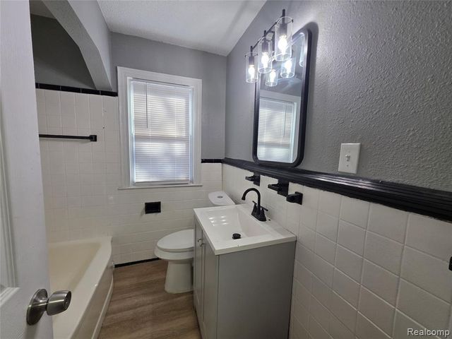 20315 Biltmore Street, Detroit, MI 48235