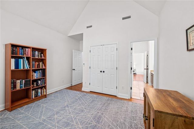 132 Lakepoint Drive, Advance, NC 27006