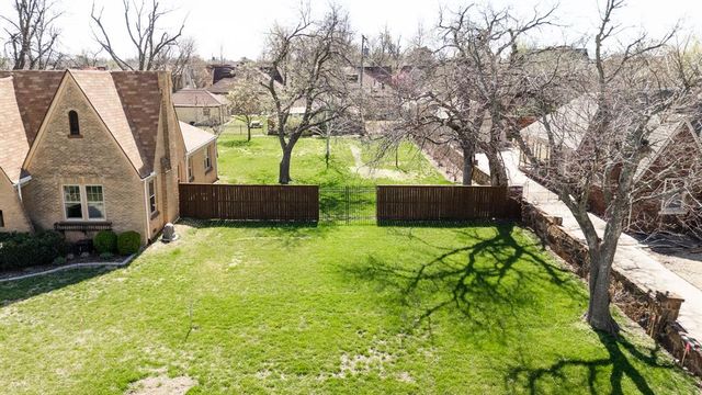 2216 NW 27th Street, Oklahoma City, OK 73107