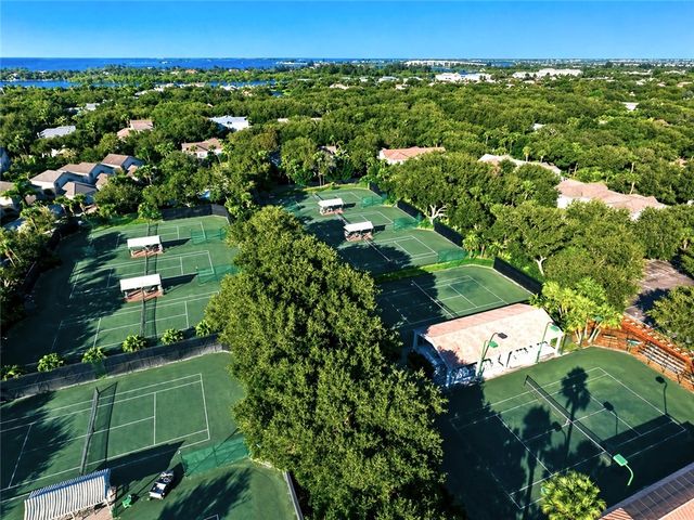 1235 Winding Oaks Circle E 503, Vero Beach, FL 32963