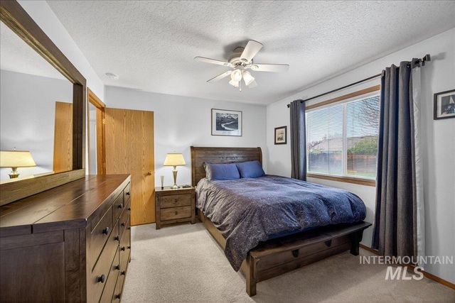 820 Valley, Middleton, ID 83644