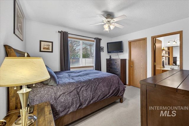 820 Valley, Middleton, ID 83644