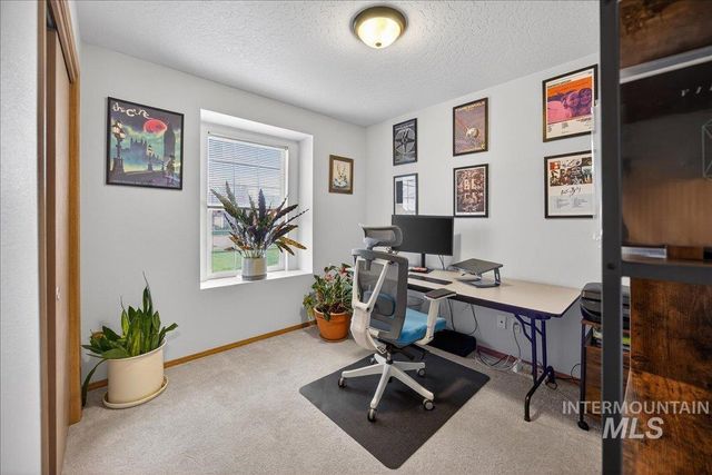 820 Valley, Middleton, ID 83644