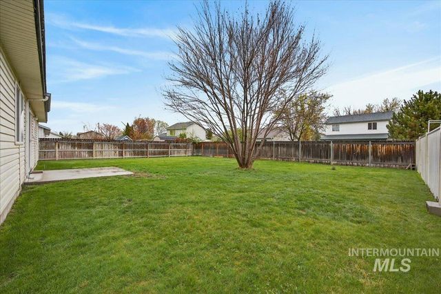 820 Valley, Middleton, ID 83644