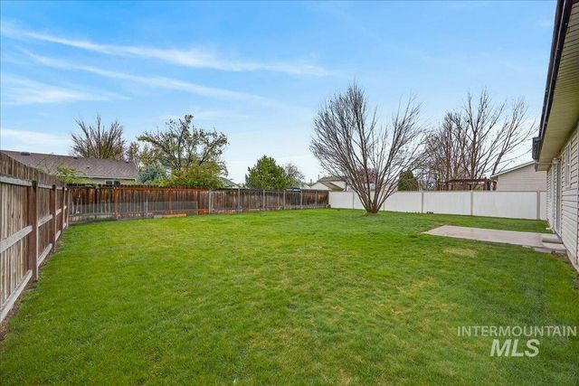 820 Valley, Middleton, ID 83644