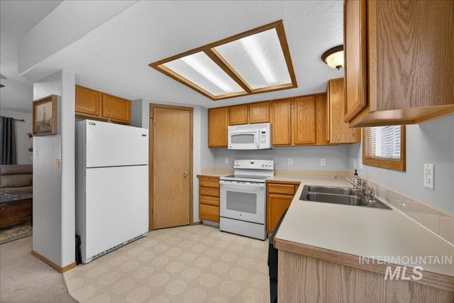 820 Valley, Middleton, ID 83644