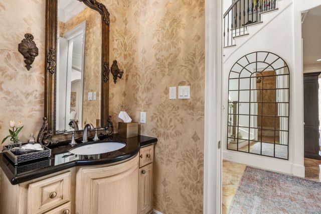 6155 Cedar Creek Drive, Houston, TX 77057