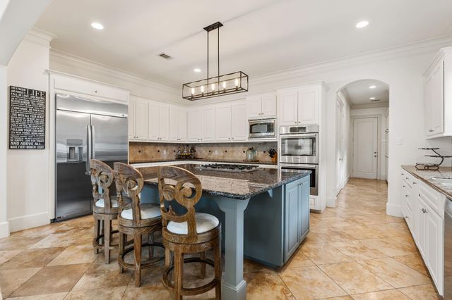 6155 Cedar Creek Drive, Houston, TX 77057