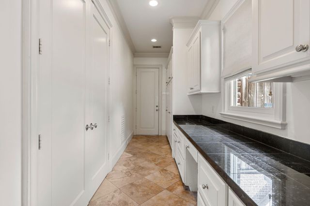 6155 Cedar Creek Drive, Houston, TX 77057