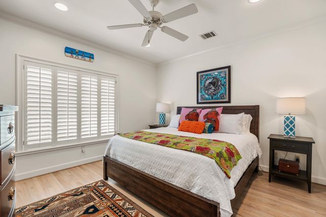 6155 Cedar Creek Drive, Houston, TX 77057