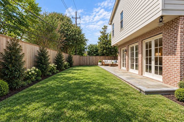 6155 Cedar Creek Drive, Houston, TX 77057