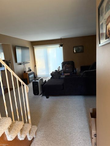 8510 Annsbury Drive, Shelby Twp, MI 48316