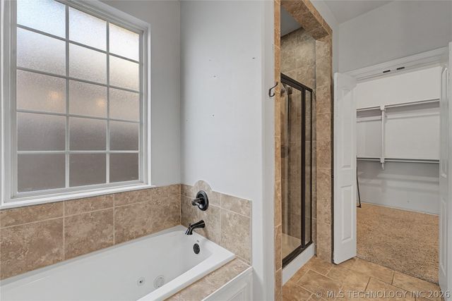 1211 E 135th Street S, Glenpool, OK 74033