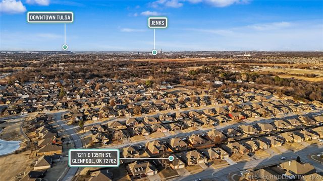 1211 E 135th Street S, Glenpool, OK 74033